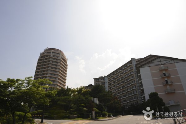 现代雪岳公寓