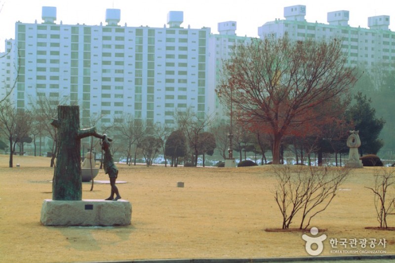 孔之川雕塑公园