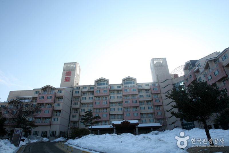 锦湖雪岳度假村(금호설악리조트)