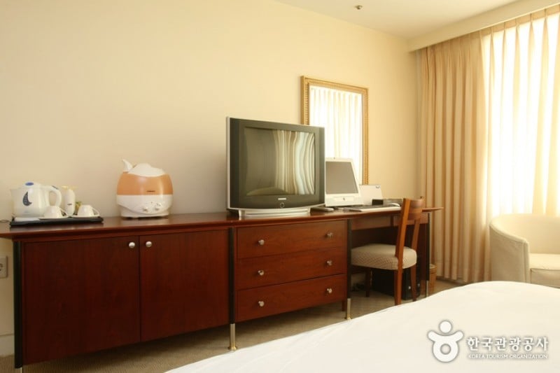 凤凰公园观光酒店[THE HOTEL]휘닉스파크 관광호텔 [더 호텔] (11/13)