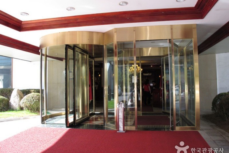 肯辛顿星级酒店