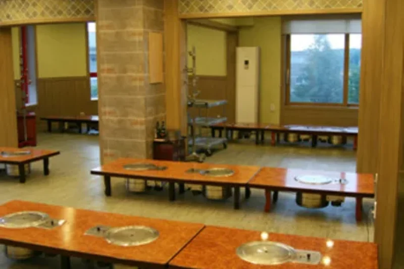 韩松亭烤肉店