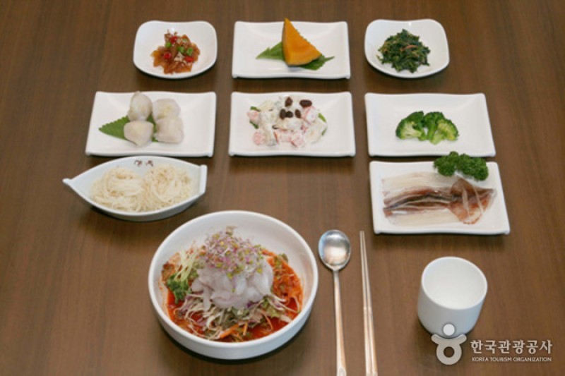 日出峰生鱼片店