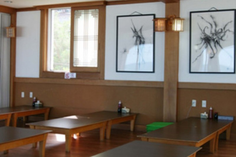 日出峰生鱼片店