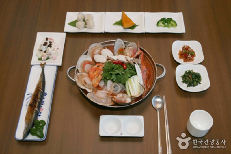 日出峰生鱼片店