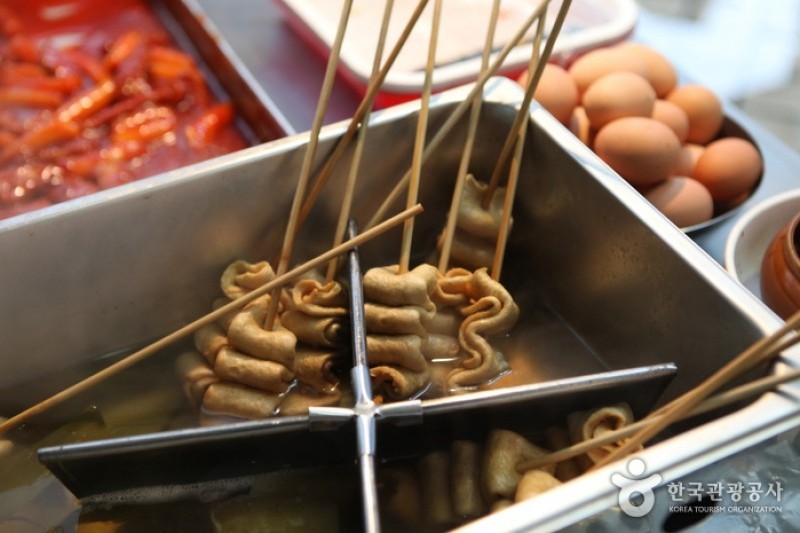 束草观光水产市场（旧：中央市场）속초 관광수산시장 