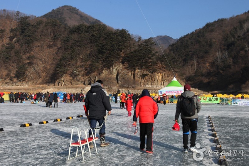 麟蹄冰鱼庆典(인제빙어축제)