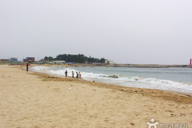 烽燧台海边