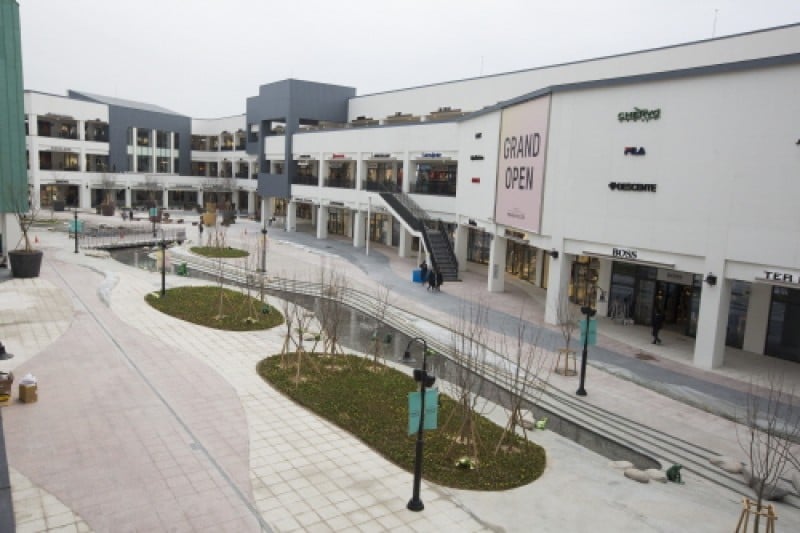 现代名牌折扣购物中心 金浦店현대 프리미엄아울렛 김포점