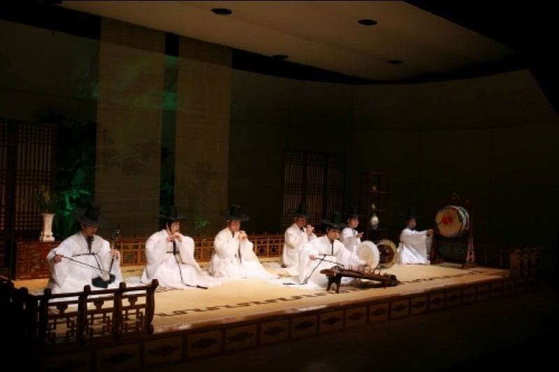 周六名品公演
