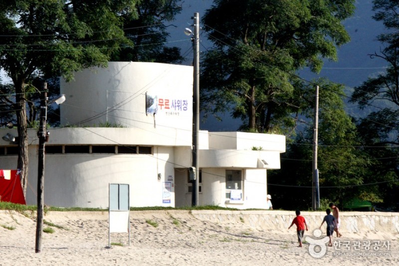 边山海水浴场