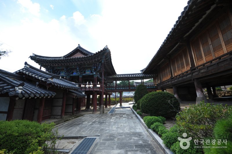 南原乡校(남원향교) (4/10)