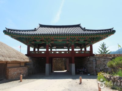 乐安邑城民俗村