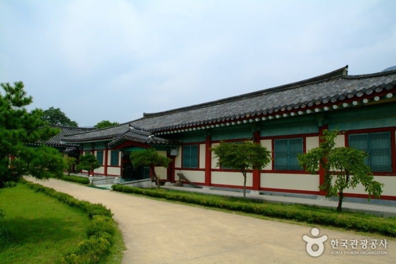 乐安邑城民俗村