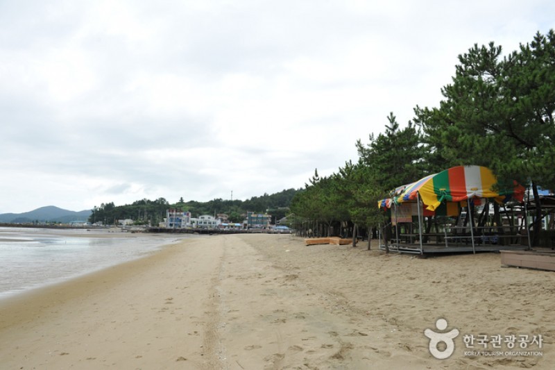 栗浦海水浴场及海水游泳场