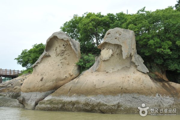 木浦纱笠岩