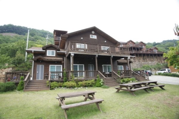 蟾津江银光波涛膳宿公寓[优秀住宿设施]