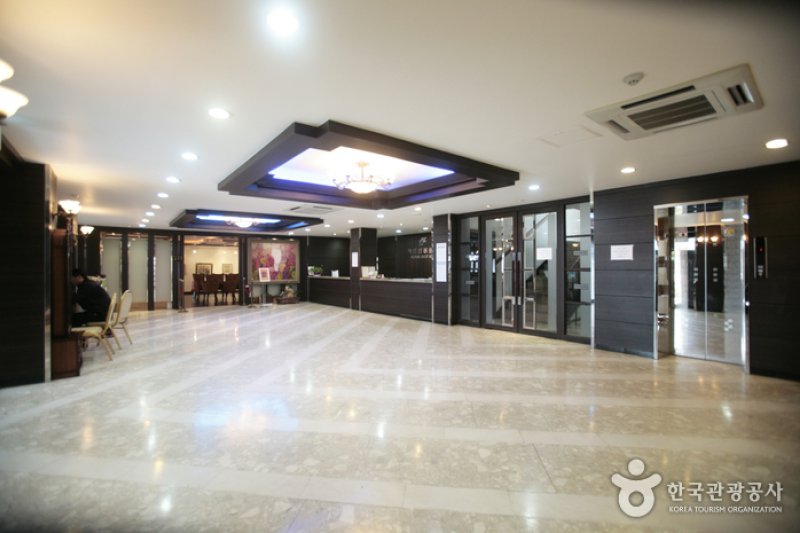 白羊观光酒店