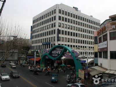 西门市场