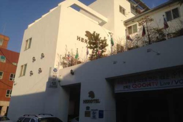 喜乐酒店[优秀住宿设施]