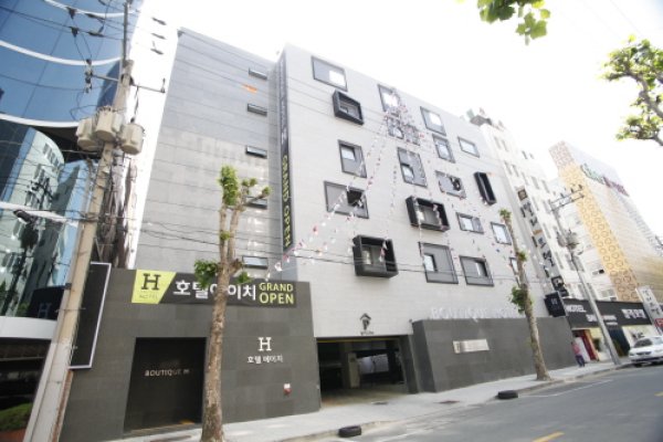 H酒店[优秀住宿设施]