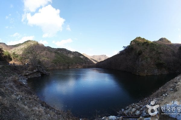 注山池