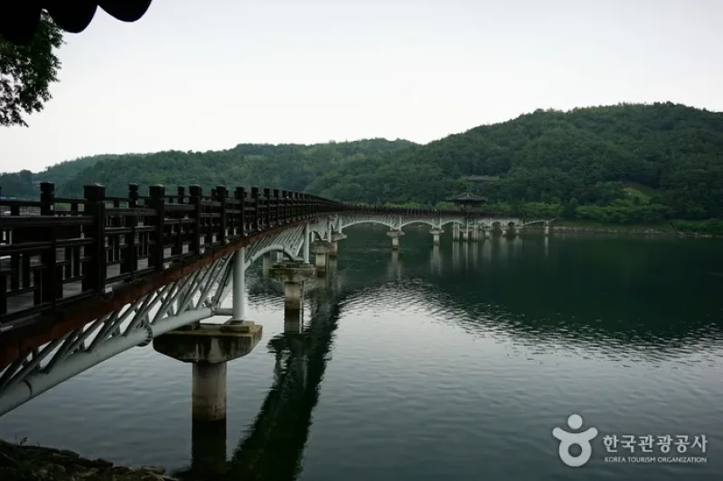 月映桥（월영교）