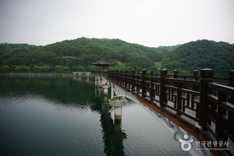 月映桥（월영교）