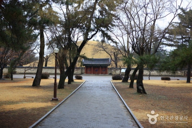 大陵苑-天马冢