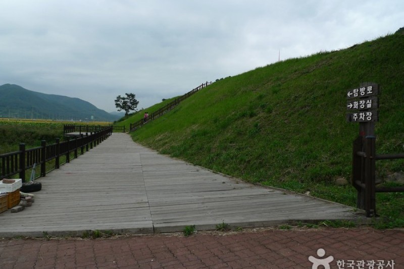 庆州感恩寺址 (2/25)