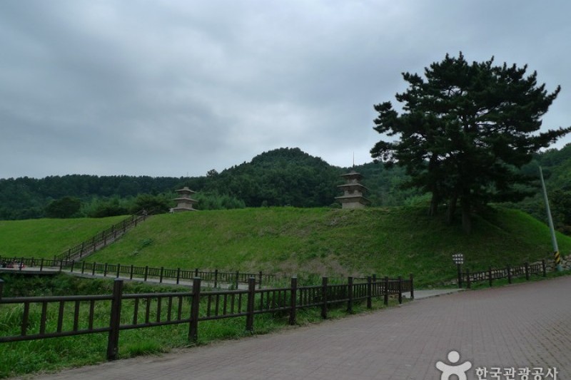 庆州感恩寺址 (8/25)