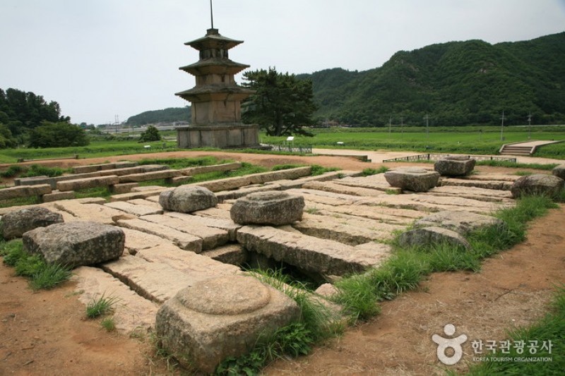 庆州感恩寺址 (17/25)
