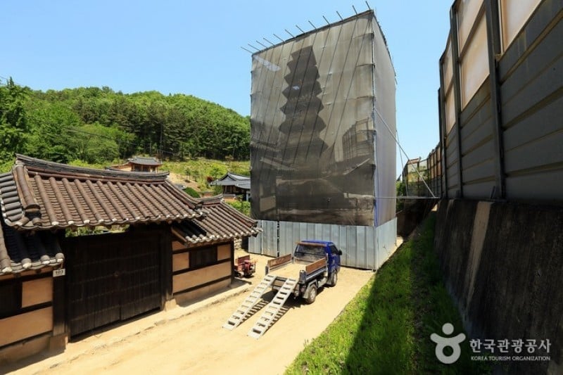 安东法兴寺七层砖塔