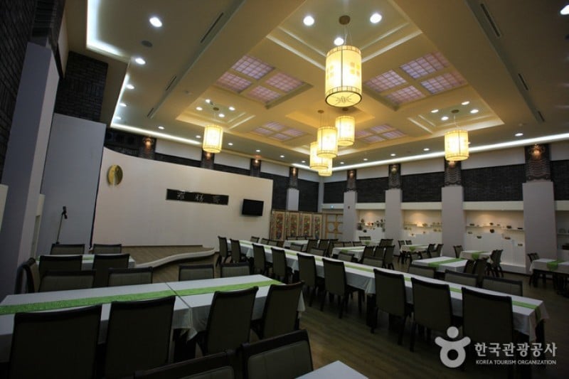 韩国历史文化饮食学校 罗膳斋한국역사문화음식학교 라선재