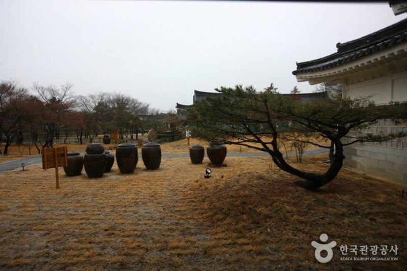 韩国历史文化饮食学校 罗膳斋한국역사문화음식학교 라선재