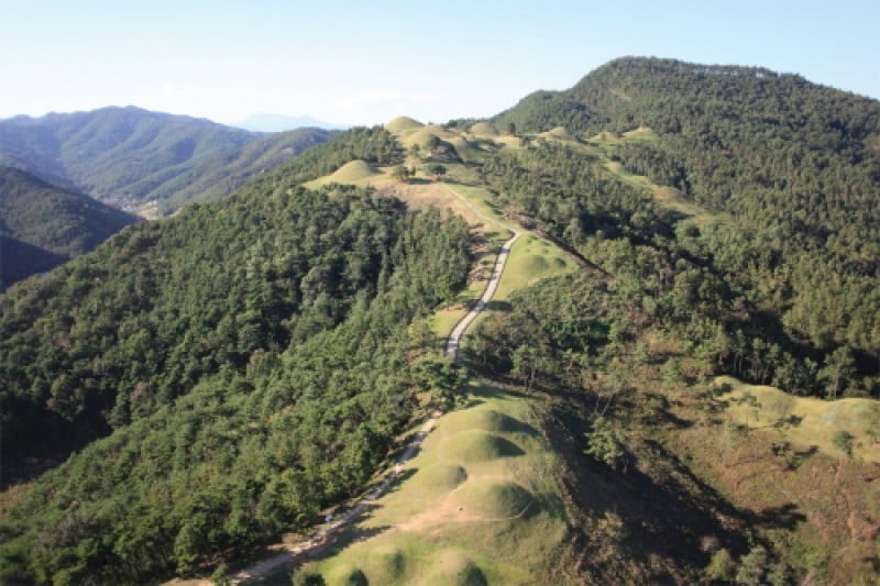 高灵池山洞古坟群
