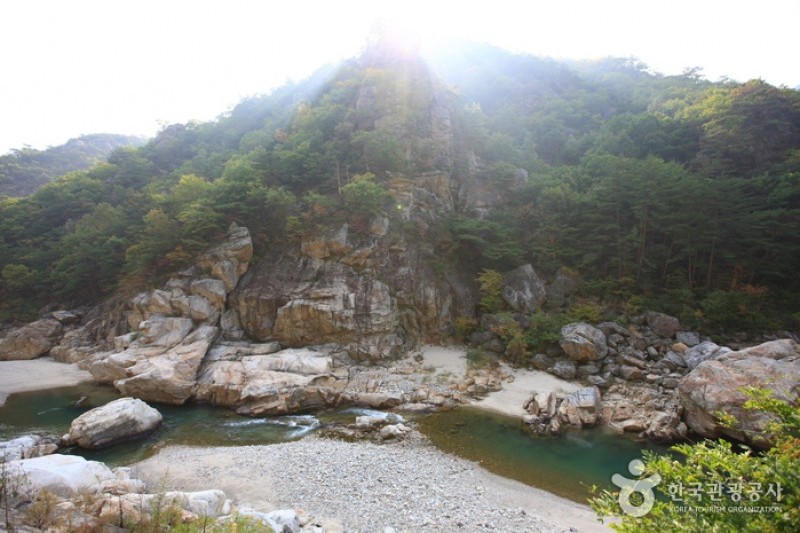 佛影寺溪谷