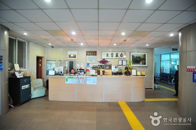 白岩温泉凤凰酒店[优秀住宿设施] 
