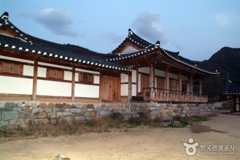 [名品古宅]聋岩宗宅([명품고택]농암종택) (3/52)