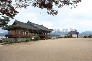 密阳岭南楼