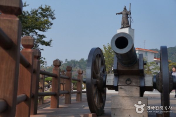 李舜臣公园이순신공원