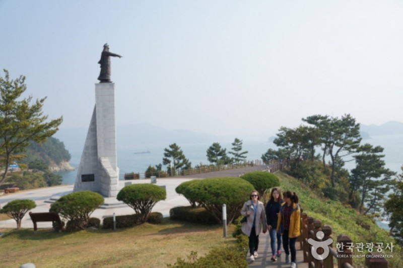 李舜臣公园이순신공원