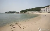 南逸臺海水浴场