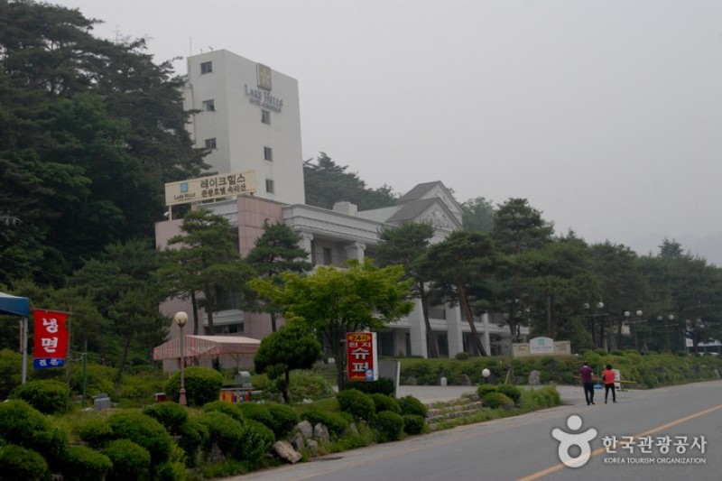 俗离山山水酒店