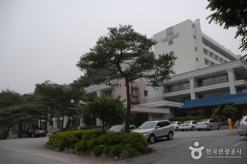 俗离山山水酒店