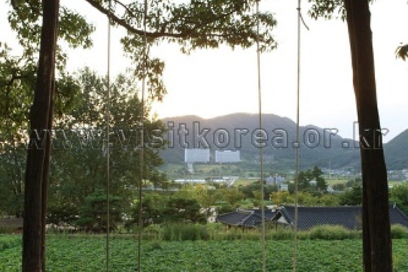 外岩里民俗村
