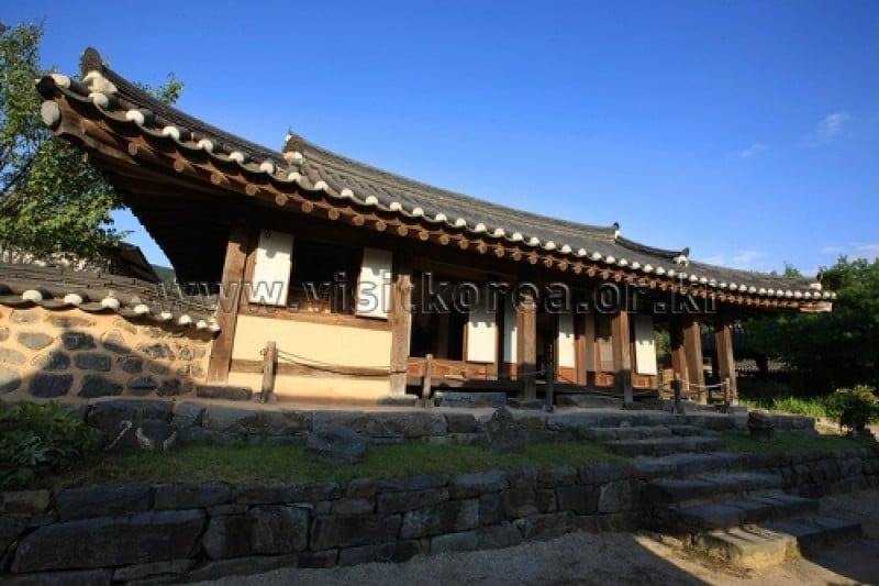 外岩里民俗村