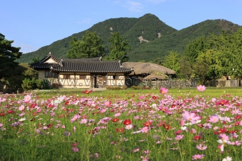 外岩里民俗村