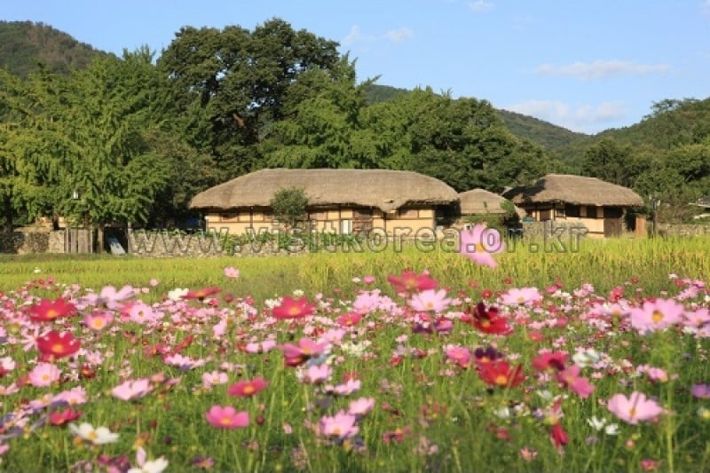 外岩里民俗村