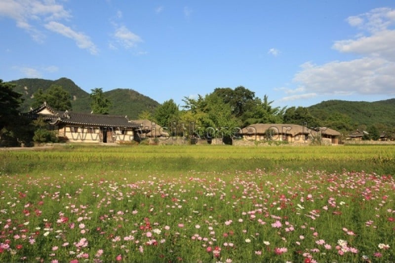 外岩里民俗村